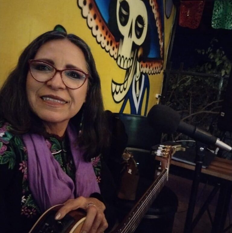 La Pau Durán rinde un homenaje a los muertos en Polifonía Universitaria