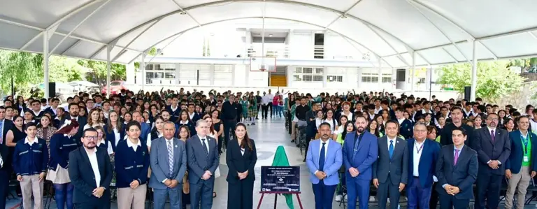 Tere Jiménez encabezó la celebración del XV Aniversario del CONALEP IV