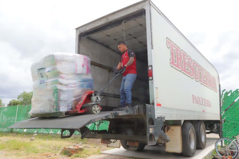 UAA envía ayuda a damnificados de Guerrero por huracán John