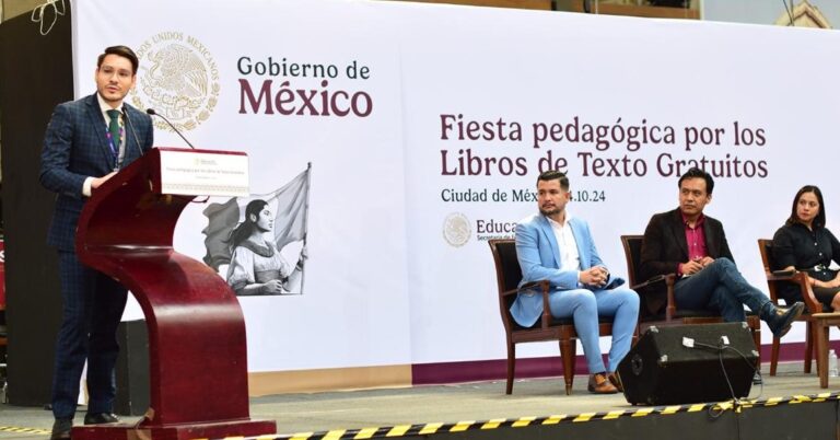 SEP reconoce a maestros de Aguascalientes por su aportación a libros de texto gratuitos