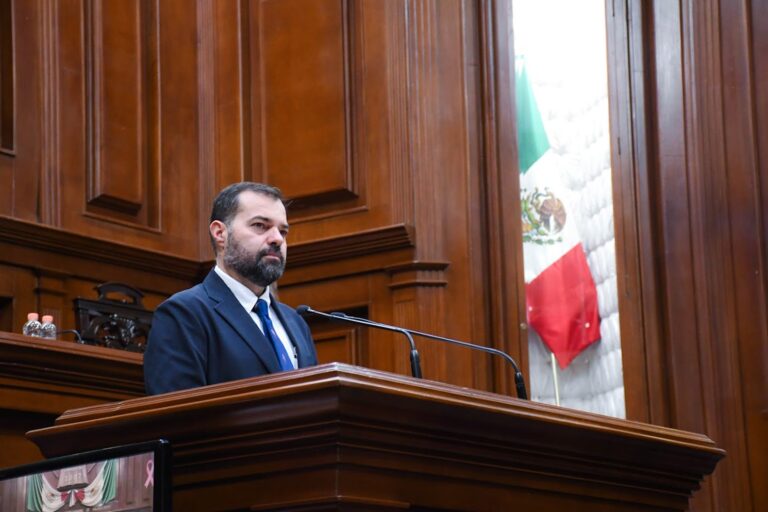 Esaú Garza de Vega compareció ante el Congreso del Estado