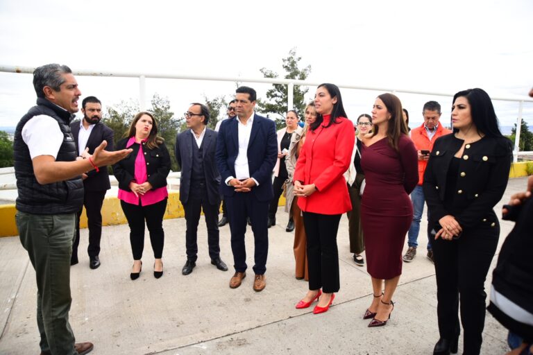 Regidores de Aguascalientes recorren instalaciones del Hospital Veterinario