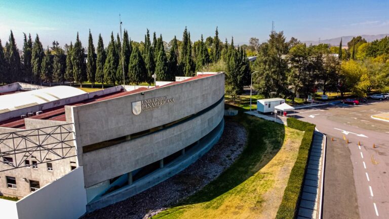 Universidad Panamericana, líder en calidad educativa en el Ranking THE 2025