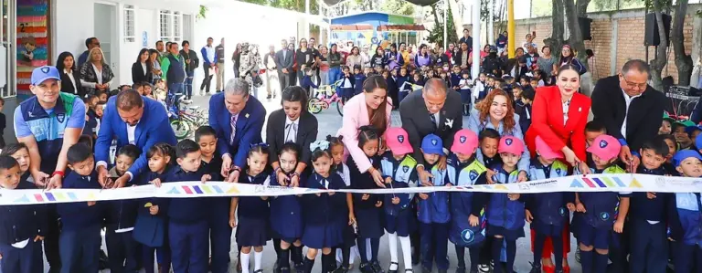 Tere Jiménez entrega obras en el Jardín de Niños Saturnino Herrán en San Miguelito, Jesús María