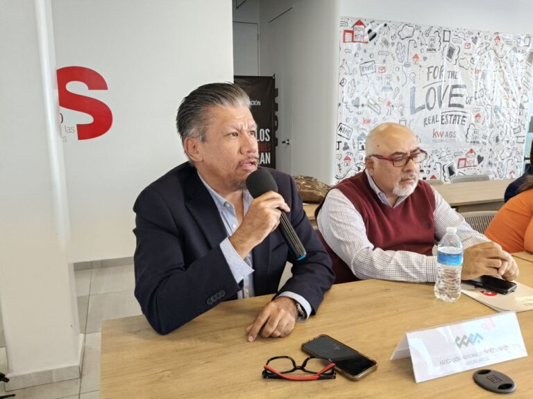 Impulsan padrón para regular el sector inmobiliario en Aguascalientes