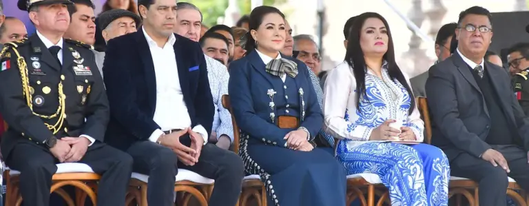 Encabeza Tere Jiménez el desfile por el 114 aniversario de la Revolución Mexicana en Aguascalientes