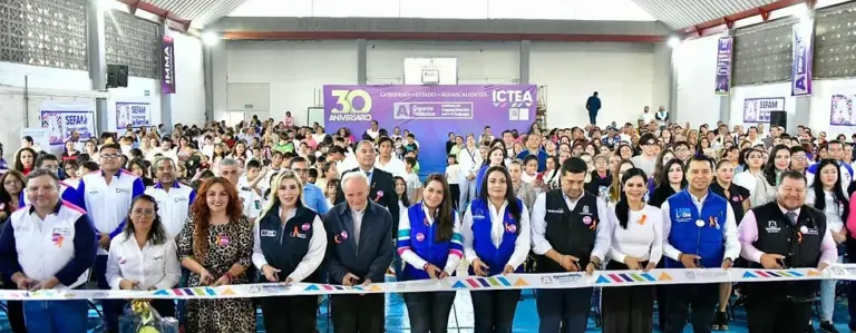 Tere Jiménez y Leo Montañez inauguran el Centro de Atención y Capacitación Comunitaria Reffo