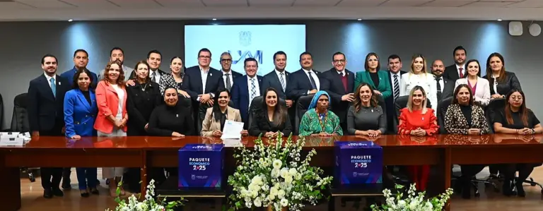 La gobernadora presentó ante el Congreso del Estado el Paquete Económico 2025