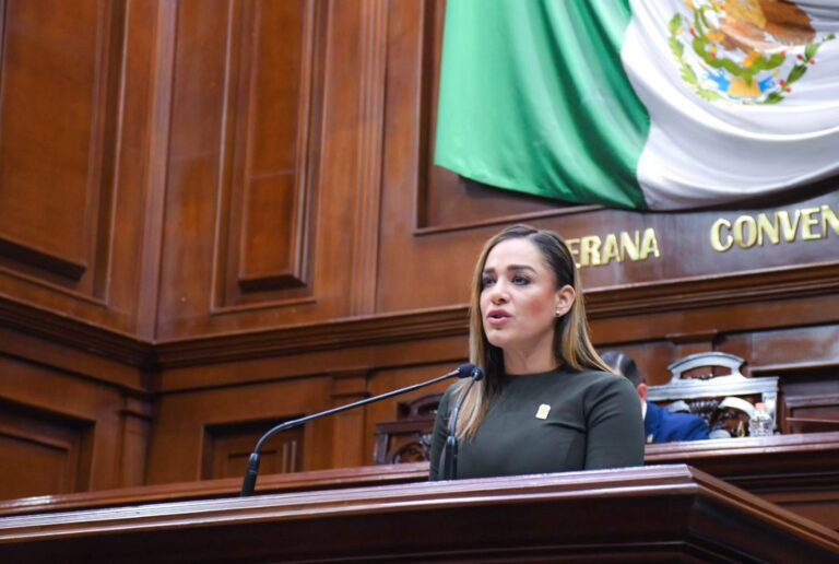 La diputada Arlette Muñoz propone iniciativa para reforzar por ley el sistema de educación dual en el estado