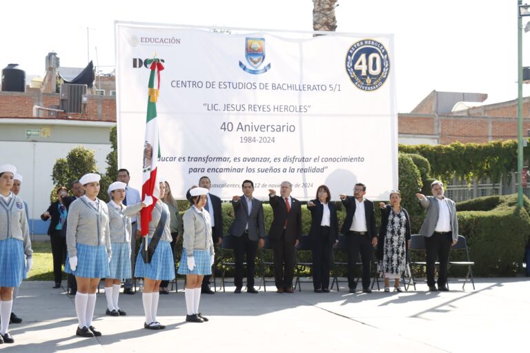 El Centro de Estudios de Bachillerato “Lic. Jesús Reyes Heroles” celebró su 40 aniversario