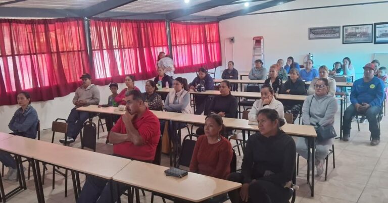 Capacitación a Familias para Escuelas Seguras en Rincón de Romos