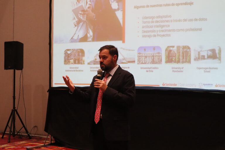 SEDECYT y Santander impulsan a las PYMES de Aguascalientes con 5 mil becas