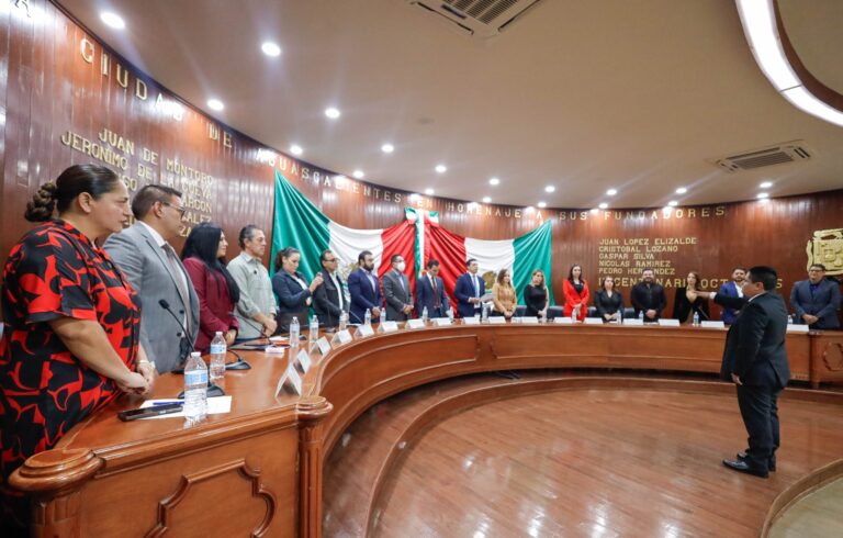 Rinde protesta Enrique Sánchez Valdez como regidor del municipio