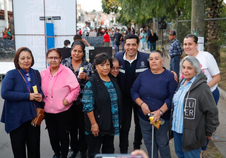 Leo Montañez entrega rehabilitación de la Av. Mariano Hidalgo en Aguascalientes