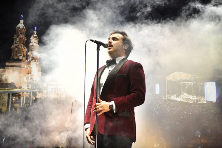 Enjambre cierra con broche de oro Festival Cultural de Calaveras