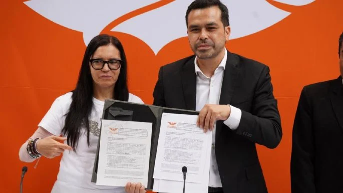 Jorge Álvarez Máynez se registra como candidato a la dirigencia de MC