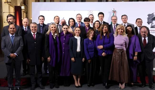 Sheinbaum presenta el Consejo Asesor de Desarrollo Económico Regional y Relocalización (CADERR) como parte del Plan México