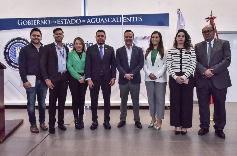 Ya puedes renovar tu licencia de manejo en línea y reportar emergencias desde tu celular