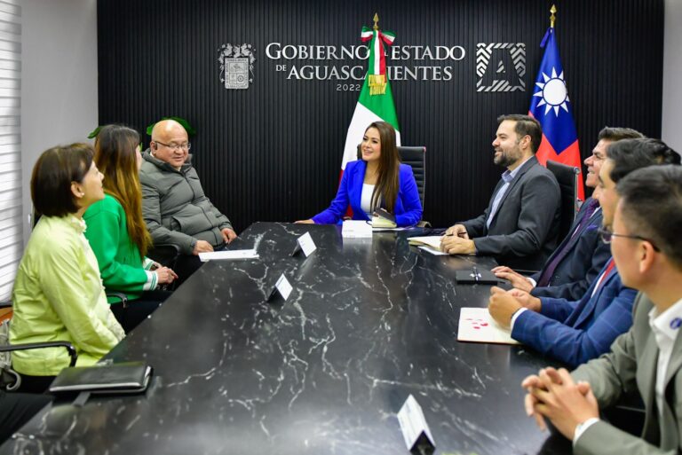 Tere Jiménez fortalece relaciones con inversionistas extranjeros 