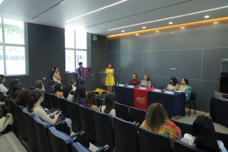 Estudiantes de Trabajo Social de la UAA presentan sus proyectos de intervención en el Foro de Práctica Institucional 2024 