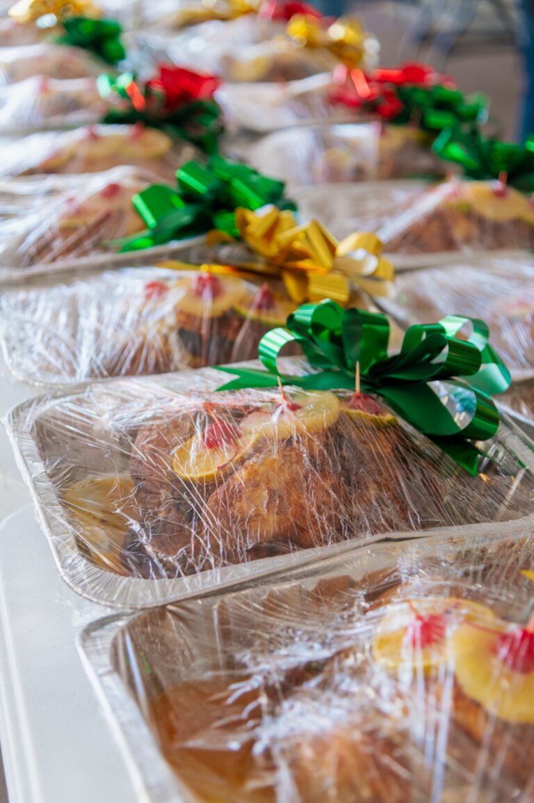 En la víspera de Navidad, César Medina lleva esperanza y alegría a las familias de Jesús María