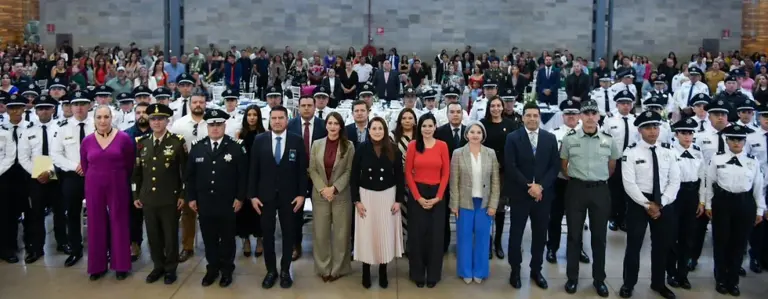 Tere Jiménez y Leo Montañez refuerzan seguridad en la capital con nuevos policías en Aguascalientes