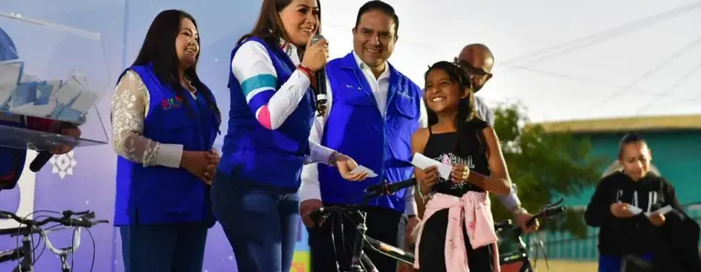 Tere Jiménez celebra la Navidad con las familias de Aguascalientes