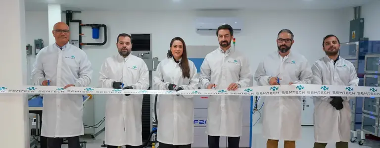 Inaugura Tere Jiménez laboratorio de la empresa Semtech