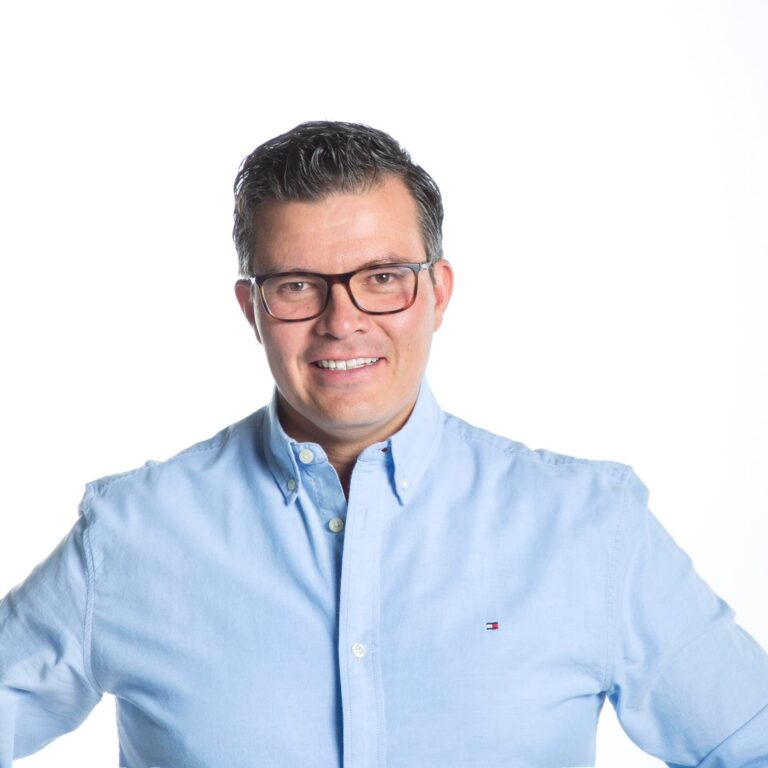 Humberto Montero presenta iniciativa en apoyo a cuidadores de pacientes oncológicos