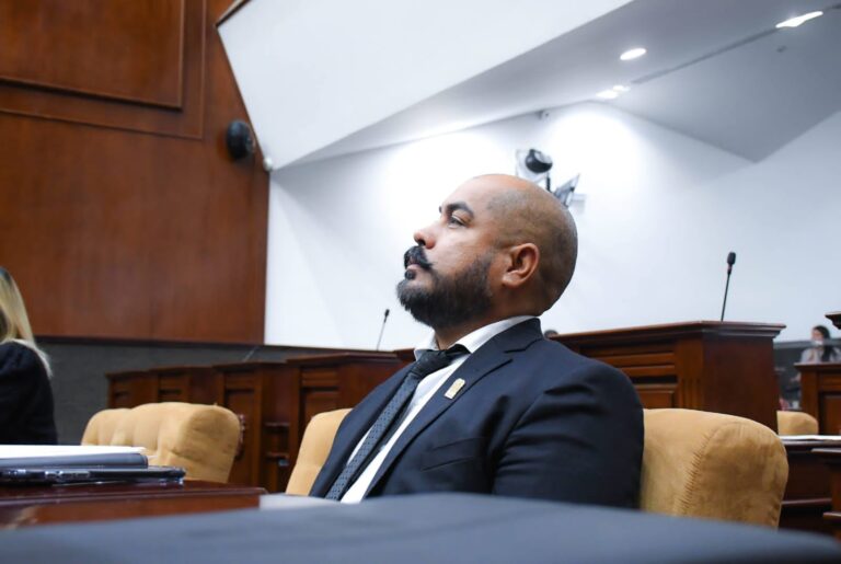 El reto principal es transformar la percepción pública del legislador: José Trinidad Romo Marín