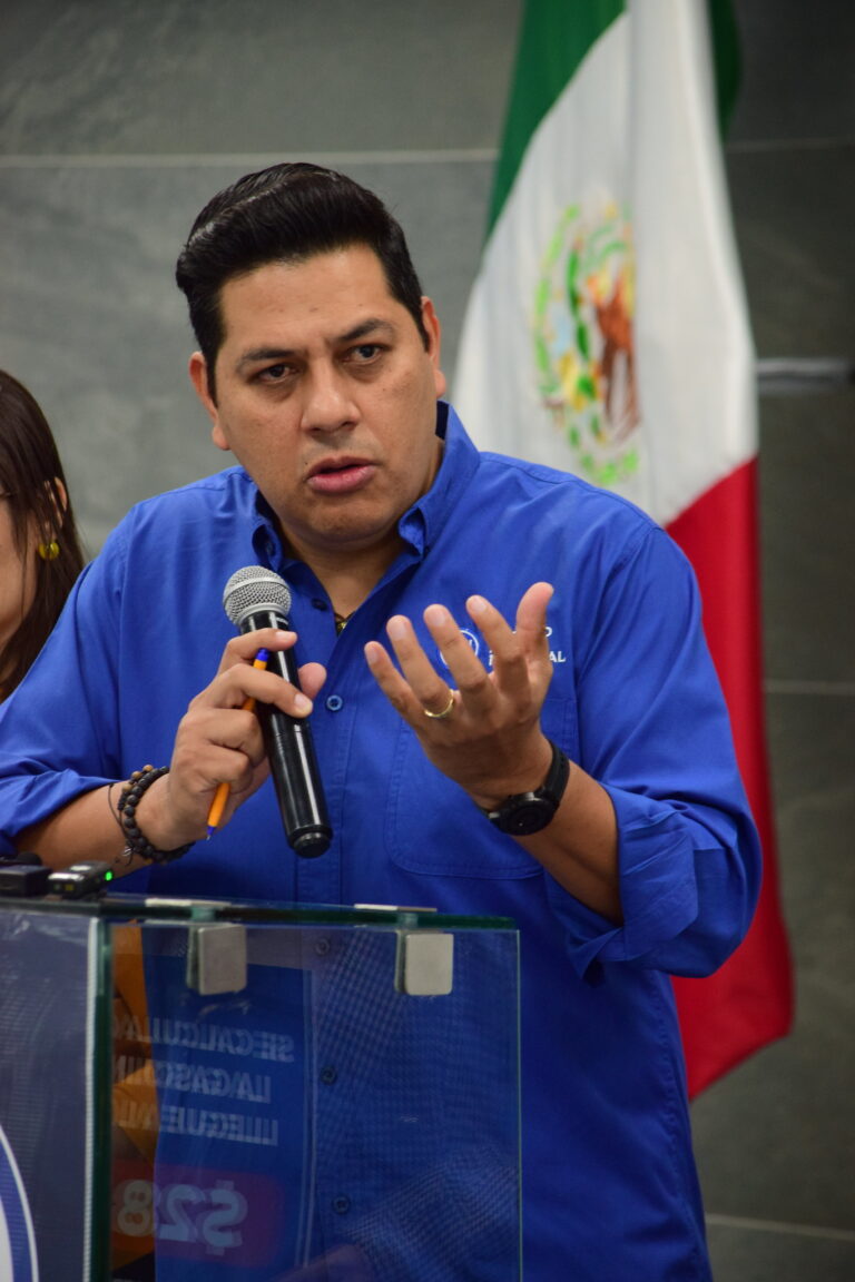 El PAN puede ir solo, pero no cerramos el diálogo: Javier Luévano