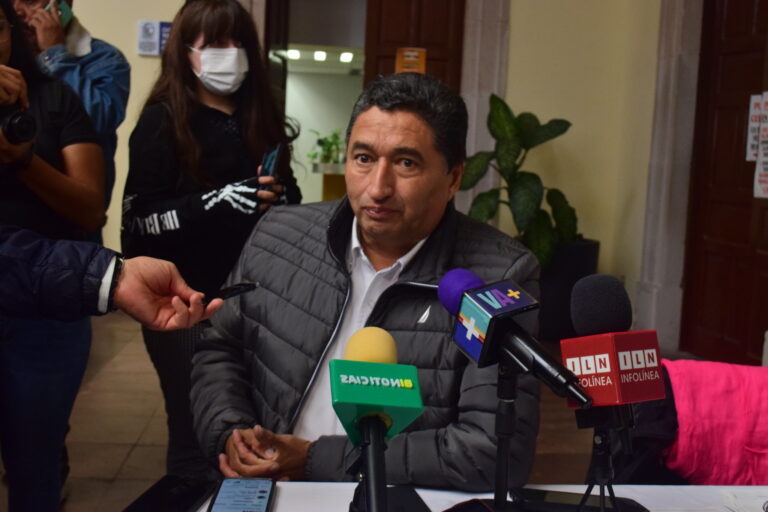 Infraestructura inclusiva: rampas en espacios públicos y puentes peatonales