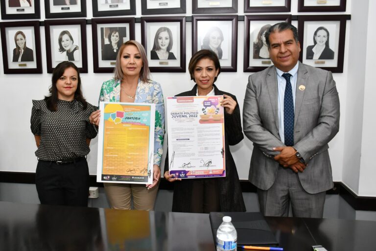 Realiza IEE Concurso de Debate Político Juvenil