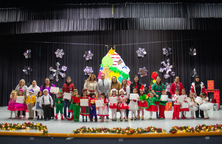 Fomenta ISSSTE Aguascalientes la formación integral de niñas y niños con festival Inter Estancias Navideño