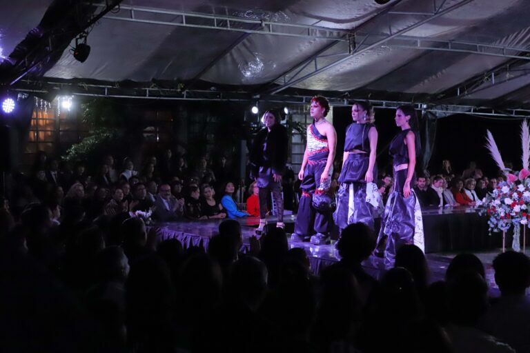 Alumnos de Diseño de Moda de la UAA presentaron la pasarela terminal “Némesis”