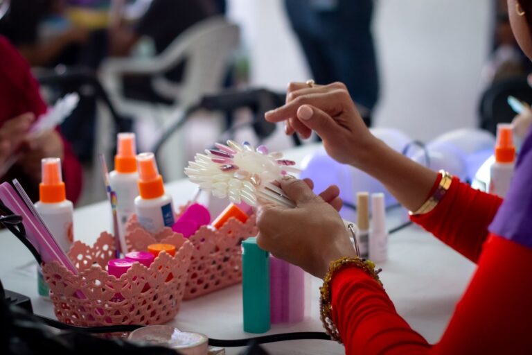 IMMA impulsa a mujeres emprendedoras, con el “Mercadito Navideño”