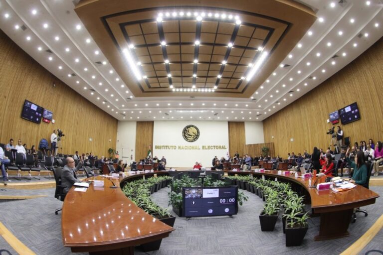 INE aprueba modelos y producción de materiales electorales, así como del líquido indeleble para el PEEPJF 2024-2025