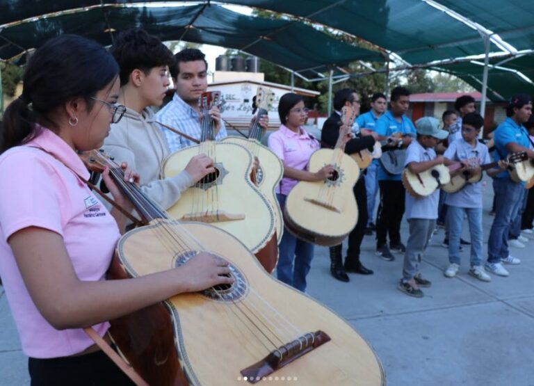 Mariachi Monumental Gigantes de Aguascalientes: talento joven y amor por la música tradicional