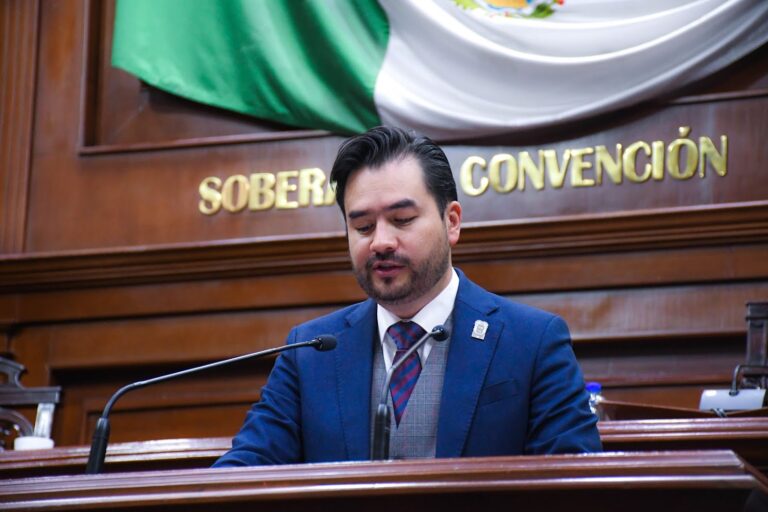 El PAN es un partido retrógrado: Rodrigo Mireles