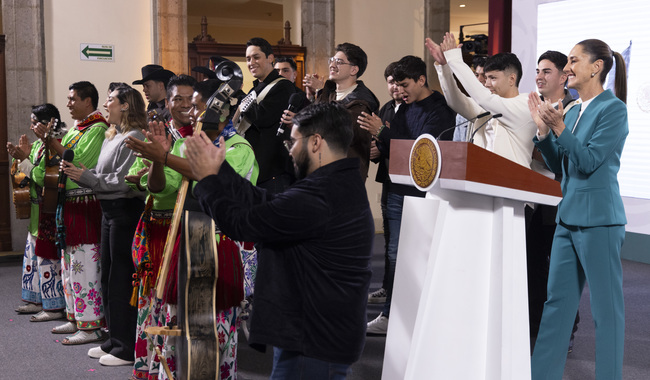 Sheinbaum presenta el Himno Migrante en homenaje a las y los paisanos que viven en Estados Unidos