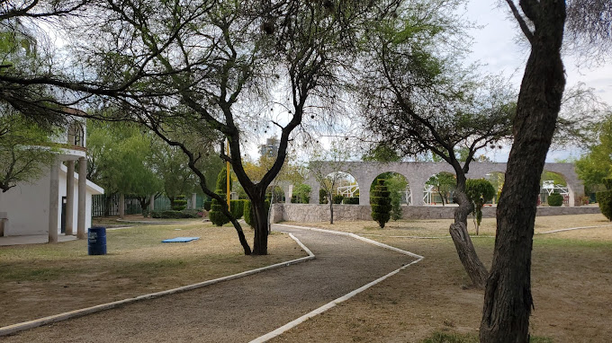 Todos los parques públicos por Villas del Campestre y el Campanario en Aguascalientes ¿dónde se encuentran ?