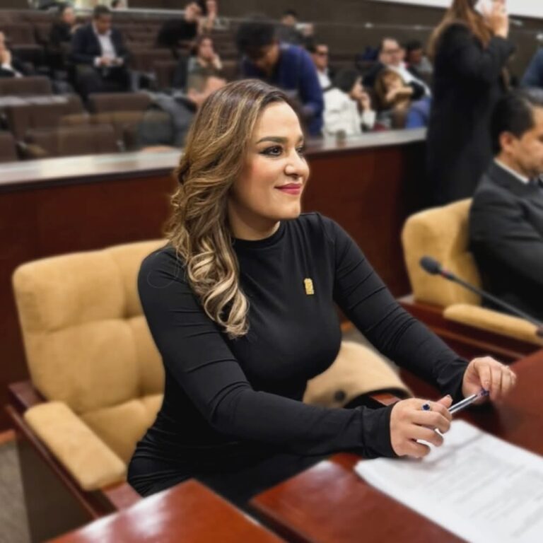 Arlette Muñoz presenta reforma para fortalecer la igualdad laboral entre mujeres y hombres