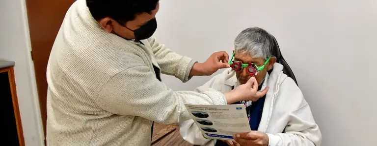 DIF estatal anuncia programa gratuito de lentes para adultos en Aguascalientes