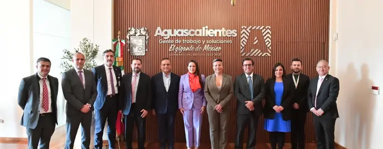 Tere Jiménez se reúne con representantes del Gobierno Federal