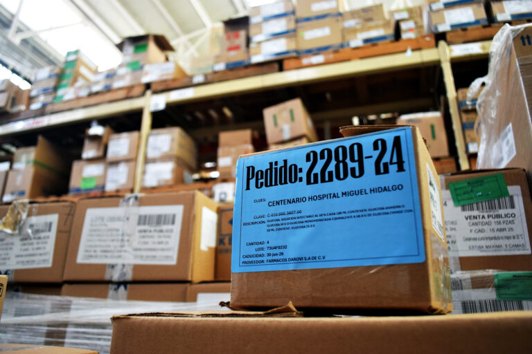 Compra anticipada garantiza abasto de medicamentos