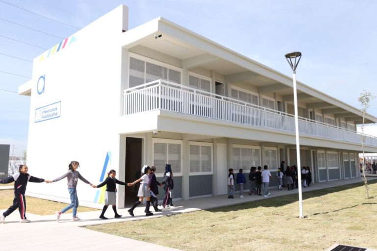 300 mil estudiantes de educación básica retornarán a clases este 9 de enero