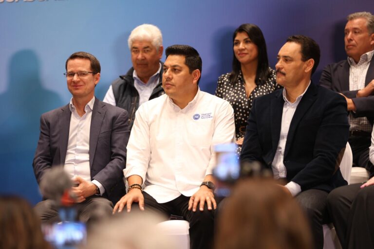 Toño Martín del Campo respalda a Ricardo Anaya como nuevo coordinador del GPPAN en el Senado