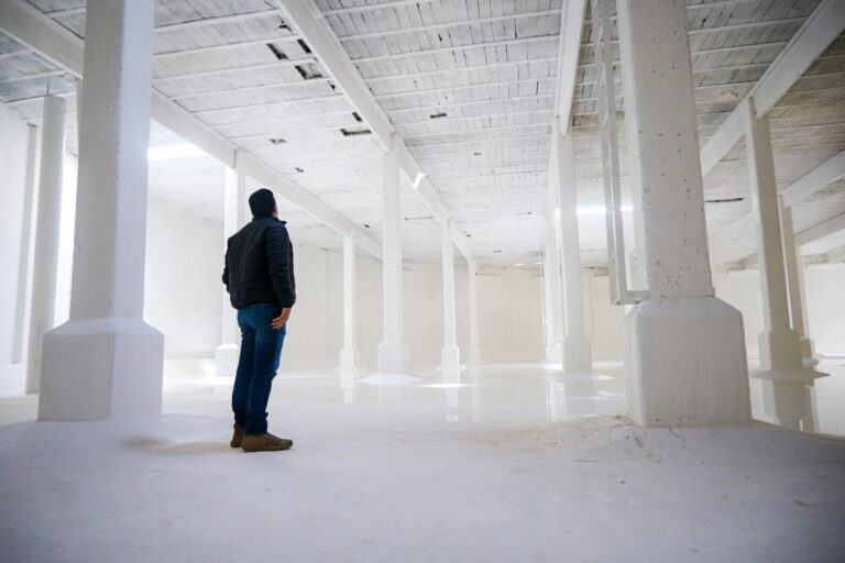 Leo Montañez realiza supervisión del tanque regulador El Cóbano