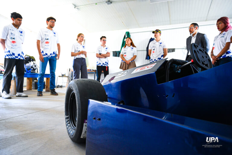 Estudiantes de la UPA representan a Aguascalientes en competencia interuniversitaria de la Fórmula SAE México
