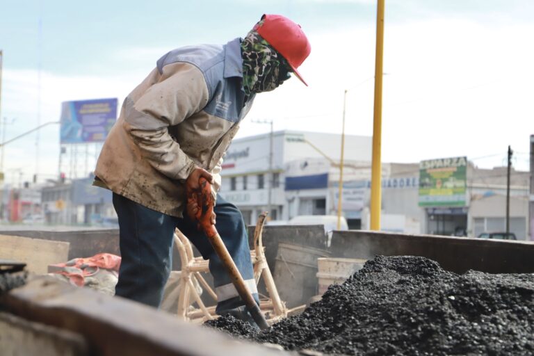 Intensifican rehabilitación de vialidades principales en Aguascalientes